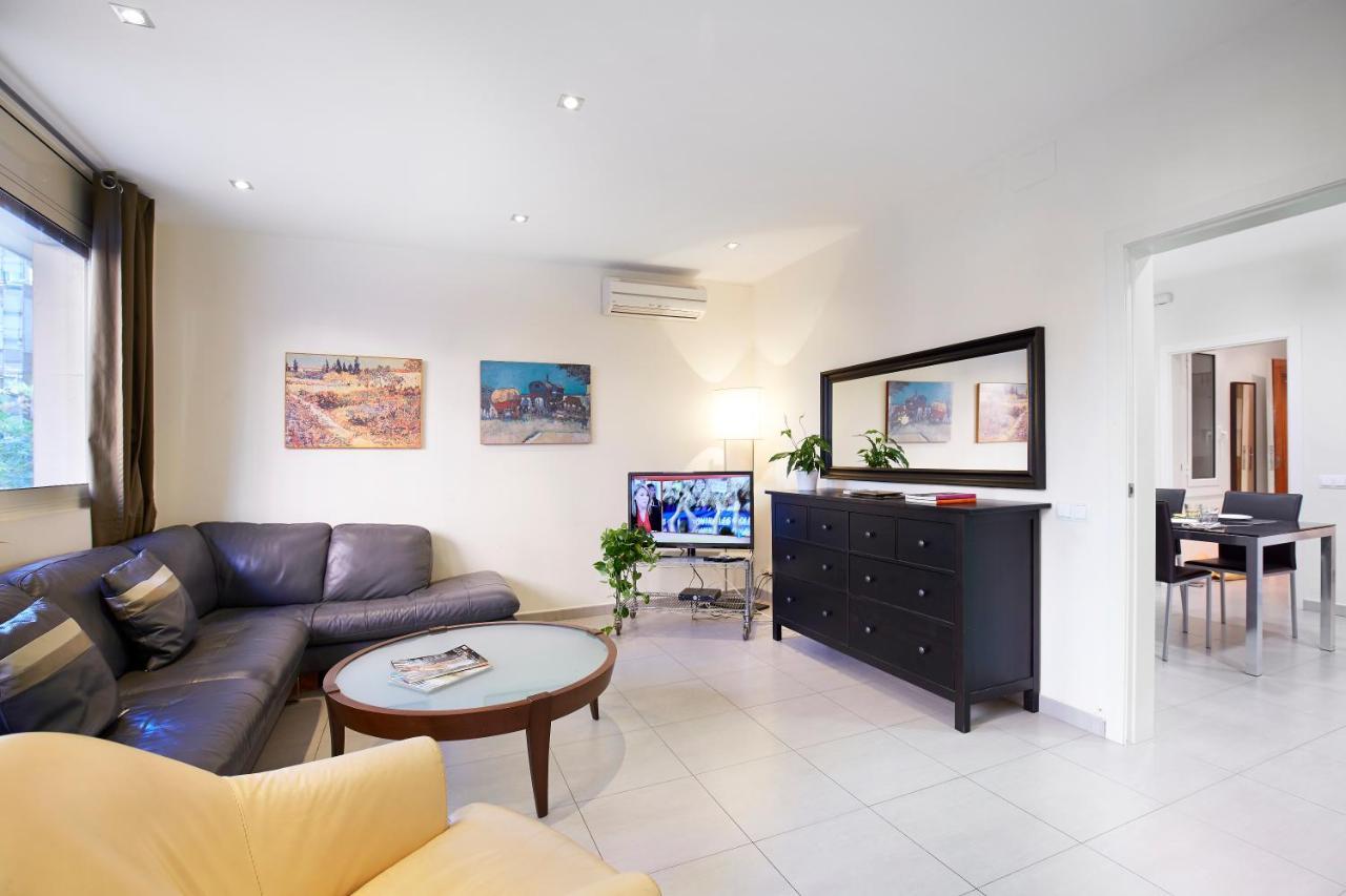 Apartamentos Calvet Barcelona Exterior photo